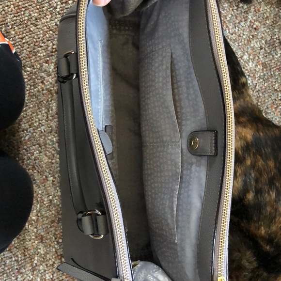 Kate Spade grey shoulder tote - Picture 3 of 6